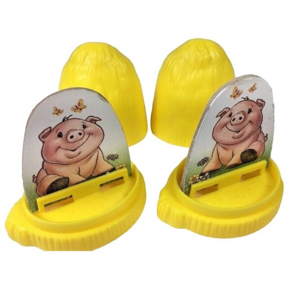 2 Old MacDonald Had a Farm Electronic Board Game Pink Pig Hay Stack Movers Pawns - Picture 3 of 4